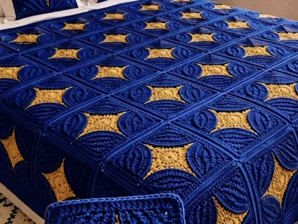 Royal Blue and Golden Star Crochet Bedspread — Free Crochet Pattern