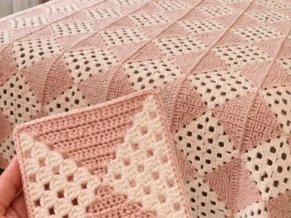Teal and Cream Diamond Patchwork Bedspread — Free Crochet Pattern