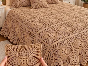 Camel Beige Pineapple Medallion Lace Bedspread — Free Crochet Pattern